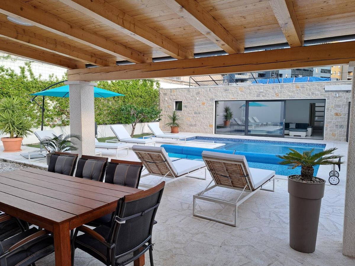 Villa Enjoy Lux In Split Exterior photo