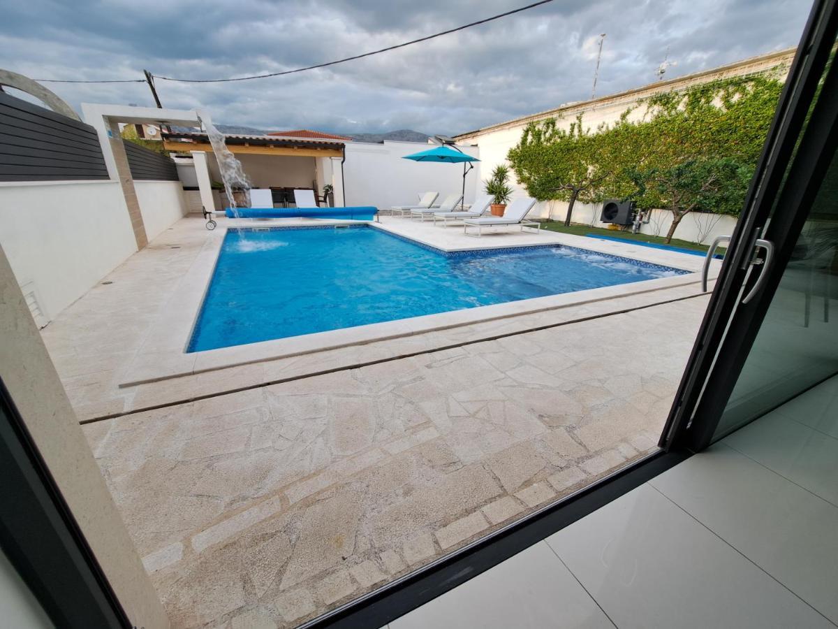 Villa Enjoy Lux In Split Exterior photo