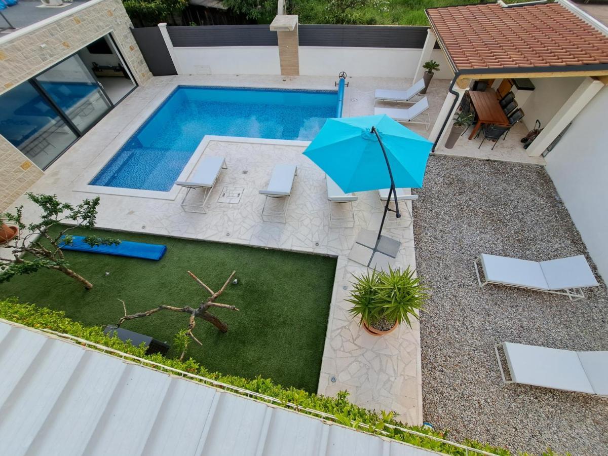 Villa Enjoy Lux In Split Exterior photo