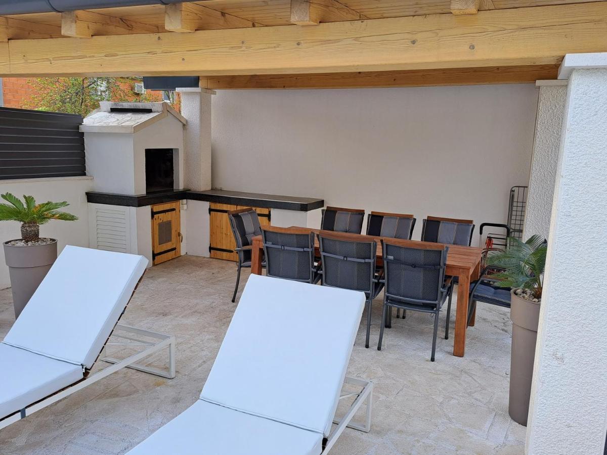 Villa Enjoy Lux In Split Exterior photo
